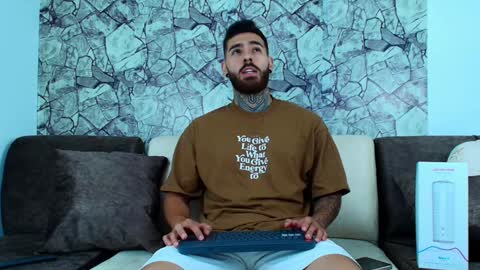 silavno online show from February 7, 2025, 2:08 am