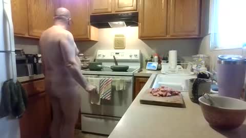 silverdragon70 online show from November 17, 2025, 8:58 pm