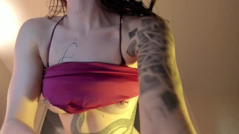 silverhase1 online show from February 21, 2025, 4:40 am