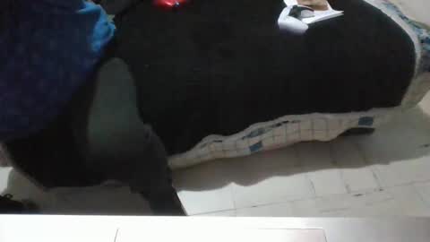 Snapshot of silverhawk06 chatting on December 5, 2025, 4:36 pm Silverhawk06 online show from December 5, 2025, 4:36 pm