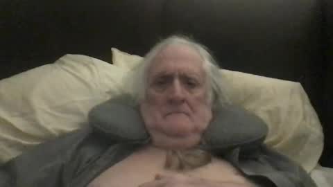 Snapshot of silverliam chatting on September 14, 2025, 11:37 pm Liam online show from September 14, 2025, 11:37 pm