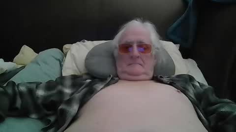 Snapshot of silverliam chatting on November 12, 2025, 2:45 am Liam online show from November 12, 2025, 2:45 am