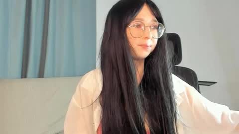 Snapshot of silvernoise chatting on April 19, 2026, 9:17 pm Alice online show from April 19, 2026, 9:17 pm