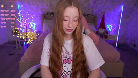 Snapshot of silverrmoon chatting on January 4, 2025, 7:55 pm Kristina Kris online show from January 4, 2025, 7:55 pm