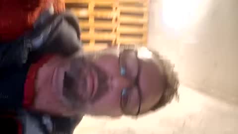 Snapshot of silversurfer1010 chatting on January 19, 2025, 6:21 pm Silver online show from January 19, 2025, 6:21 pm