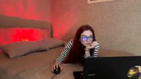 Snapshot of silvia998 chatting on March 17, 2026, 9:51 pm silvia998 online show from March 17, 2026, 9:51 pm