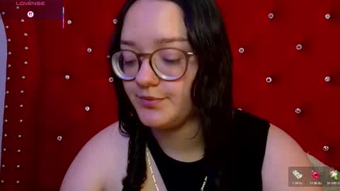silvia_ls online show from December 18, 2025, 10:38 pm