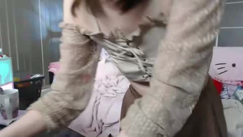 silviajpn online show from February 12, 2025, 2:24 am