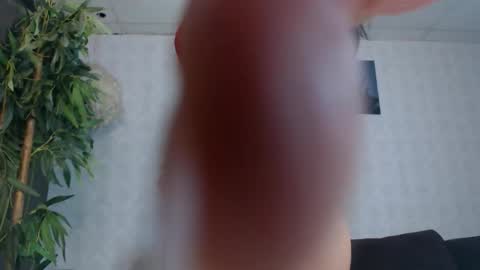 Snapshot of silviavanda chatting on December 22, 2025, 7:27 am Silvia online show from December 22, 2025, 7:27 am