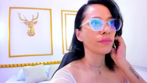 S I L V I N A online show from January 9, 2026, 1:14 pm