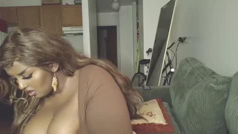 Snapshot of siminfox chatting on December 21, 2025, 3:02 am Simin Fox online show from December 21, 2025, 3:02 am