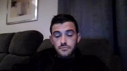 Snapshot of simomoliver chatting on November 22, 2025, 2:32 am simomoliver online show from November 22, 2025, 2:32 am