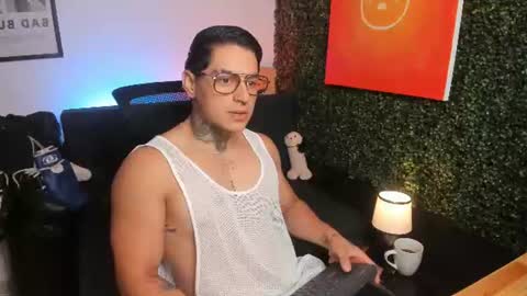 Snapshot of simon_cortes chatting on June 25, 2026, 11:26 am Simon Cortes online show from June 25, 2026, 11:26 am