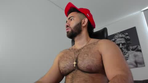 Snapshot of simon_leon01 chatting on May 16, 2026, 12:26 pm simon_leon01 online show from May 16, 2026, 12:26 pm