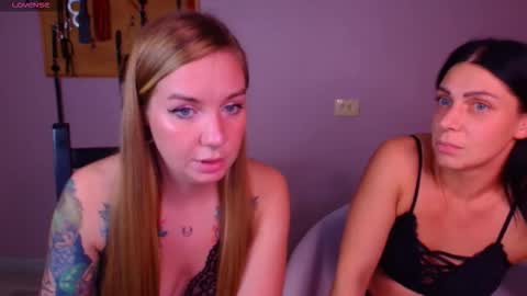 Snapshot of simona_moonshine chatting on October 10, 2025, 7:35 pm simona_moonshine online show from October 10, 2025, 7:35 pm