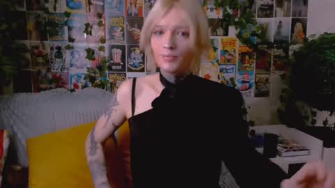 Simona online show from October 24, 2025, 1:57 am