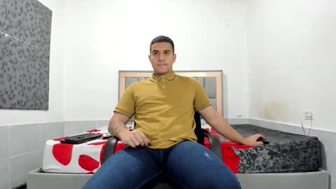 SIMON KELER online show from February 8, 2026, 6:00 pm