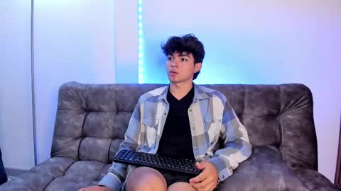  Simon  online show from December 22, 2024, 7:52 pm