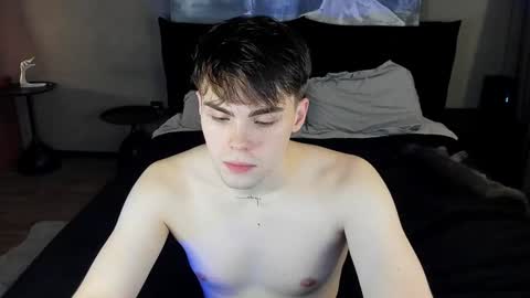 Snapshot of simonwnl chatting on December 6, 2024, 3:00 pm Simon online show from December 6, 2024, 3:00 pm