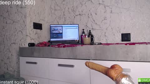 regina online show from October 14, 2025, 7:42 am