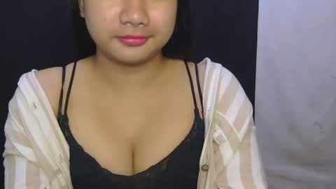 Snapshot of simply_francine chatting on October 13, 2025, 11:49 pm simply francine online show from October 13, 2025, 11:49 pm