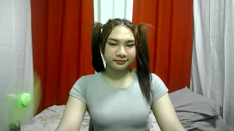 Snapshot of simply_francine chatting on March 11, 2026, 7:03 am simply francine online show from March 11, 2026, 7:03 am