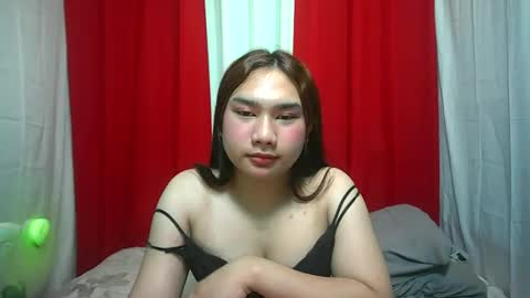 Snapshot of simply_francine chatting on March 13, 2026, 1:23 am simply francine online show from March 13, 2026, 1:23 am