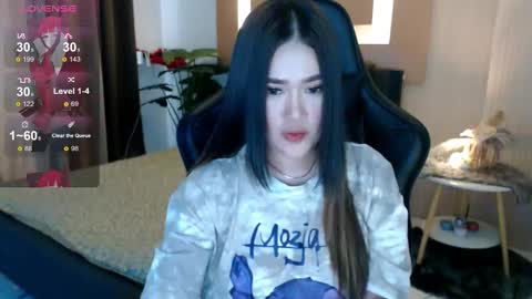 Snapshot of simplykhate chatting on December 2, 2025, 2:28 am Adrianna Fowler online show from December 2, 2025, 2:28 am