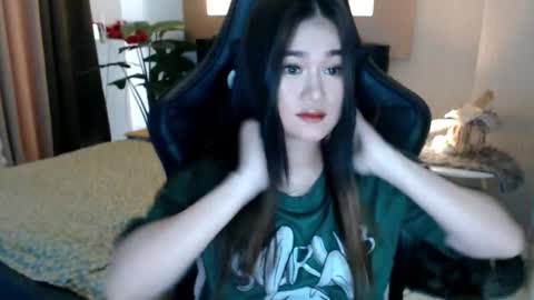 Snapshot of simplykhate chatting on December 4, 2025, 1:59 am Adrianna Fowler online show from December 4, 2025, 1:59 am