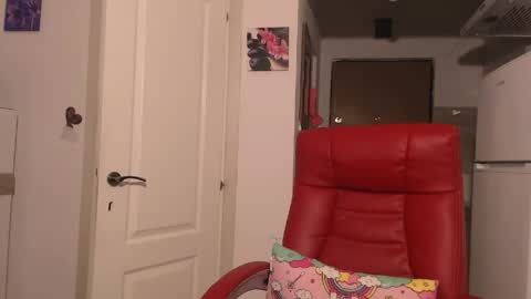 simyhvn online show from March 19, 2026, 5:00 am