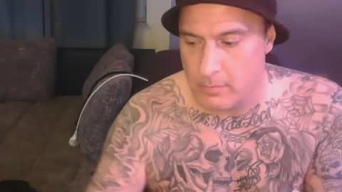 Snapshot of sinalco1975 chatting on November 7, 2025, 4:56 am sinalco1975 online show from November 7, 2025, 4:56 am