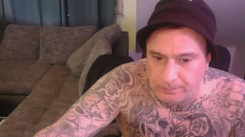 Snapshot of sinalco1975 chatting on November 12, 2025, 2:01 am sinalco1975 online show from November 12, 2025, 2:01 am