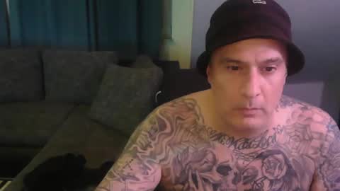 Snapshot of sinalco1975 chatting on November 16, 2025, 3:01 am sinalco1975 online show from November 16, 2025, 3:01 am