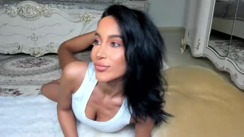 C online show from December 19, 2025, 8:05 pm