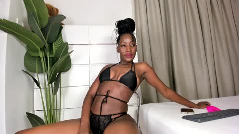Snapshot of sincerre9_tara chatting on February 28, 2025, 9:04 am sincerre9_tara online show from February 28, 2025, 9:04 am