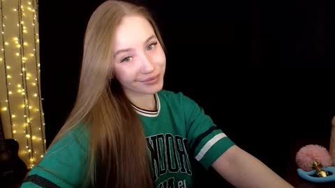 Sindi online show from December 2, 2025, 2:23 pm