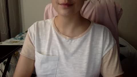 Snapshot of sindrastone chatting on December 11, 2024, 10:27 pm Sindra online show from December 11, 2024, 10:27 pm