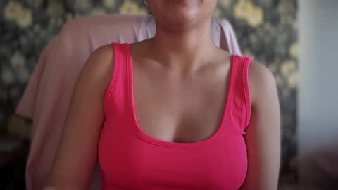 Snapshot of sindrastone chatting on November 2, 2025, 10:01 pm Sindra online show from November 2, 2025, 10:01 pm