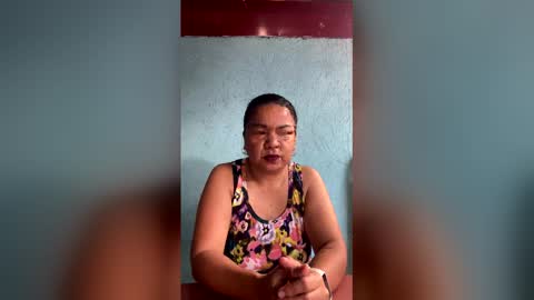 Snapshot of sinfullwife6969 chatting on April 15, 2026, 2:18 am sinfullwife6969 online show from April 15, 2026, 2:18 am