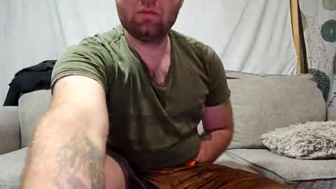 Snapshot of sinfulminded_couple chatting on February 2, 2026, 12:37 pm sinfulminded_couple online show from February 2, 2026, 12:37 pm