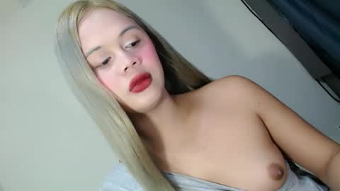 sinfulrose_ online show from May 4, 2026, 10:28 pm