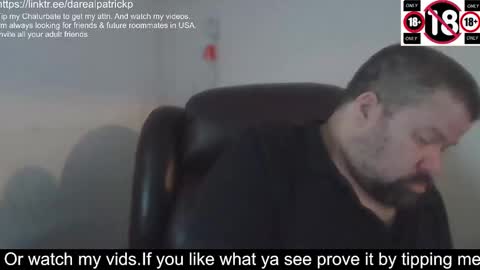 Snapshot of singledude_69 chatting on December 18, 2025, 12:44 pm SingleDude 69 online show from December 18, 2025, 12:44 pm