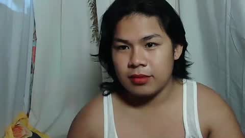Snapshot of singleheart05 chatting on March 4, 2026, 8:09 am singleheart05 online show from March 4, 2026, 8:09 am