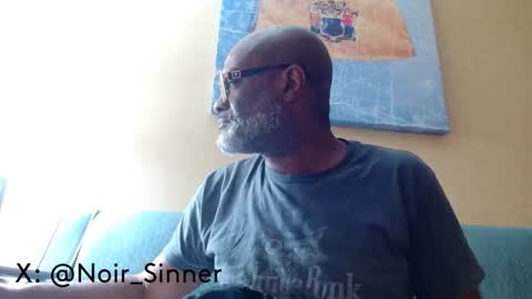 Snapshot of sinnernoir chatting on March 4, 2026, 5:08 pm My Name Is..............................John online show from March 4, 2026, 5:08 pm