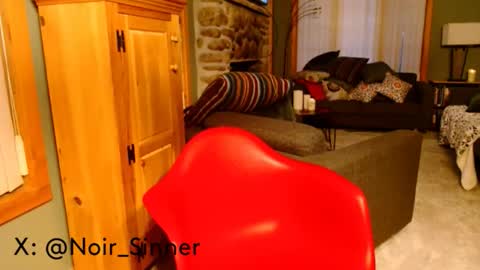 Snapshot of sinnernoir chatting on March 11, 2026, 11:05 am My Name Is..............................John online show from March 11, 2026, 11:05 am