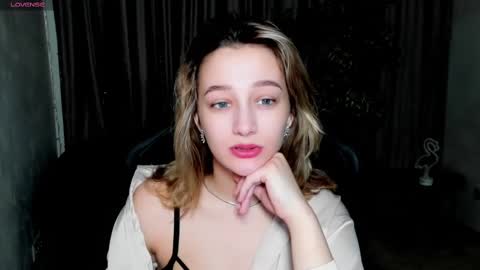 Sinty Noria online show from March 6, 2025, 3:35 am