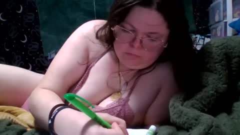 Siofra online show from September 12, 2025, 6:35 am