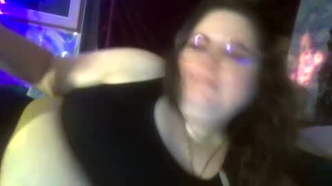 Siofra online show from October 13, 2025, 3:12 pm