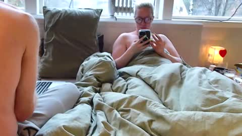 Snapshot of sir_and_essre chatting on March 17, 2026, 9:01 am Sir Bacchus Miss Essre online show from March 17, 2026, 9:01 am