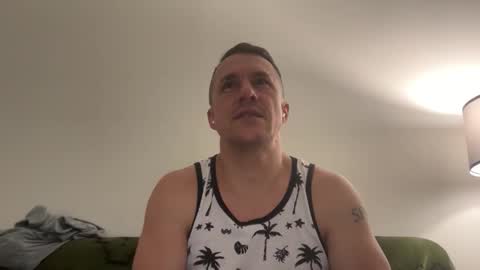 Snapshot of sirbubblesworth chatting on May 31, 2026, 9:05 am sirbubblesworth online show from May 31, 2026, 9:05 am